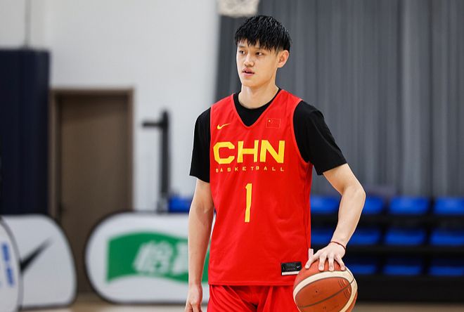 Crown Sports-冲刺阶段北京首钢调整名单以备德国杯，更衣室发声环节打磨，话题不断，团队化学反应显著的简单介绍